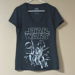 Star Wars XL Women’s V-Neck Lightweight Graphic Short Sleeve Shirt